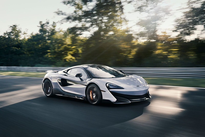 Illustration for article titled The 2019 McLaren 600LT Is the Flame-Spitting Mad Max Version of the 570S